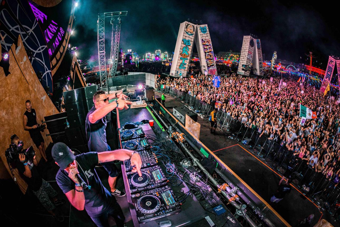 Axwell